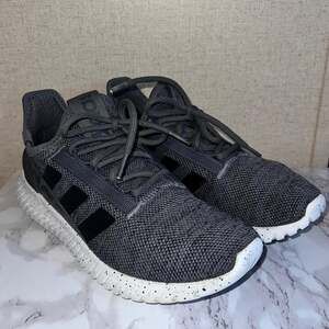 Adidas Kaptir 2.0 Mens Size 9 Gray Black White Athletic Running Shoes Sneakers